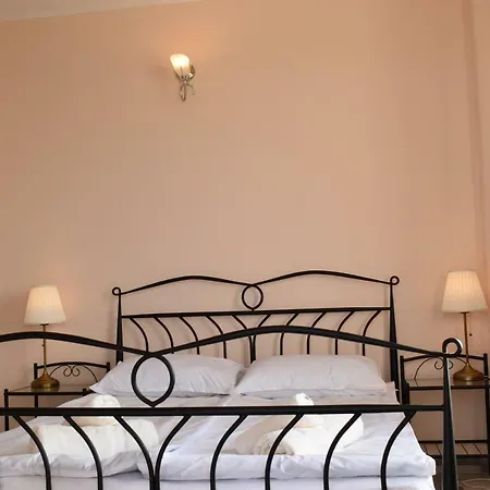 синя луна Lozenec