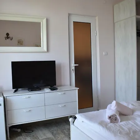 синя луна ゲストハウス