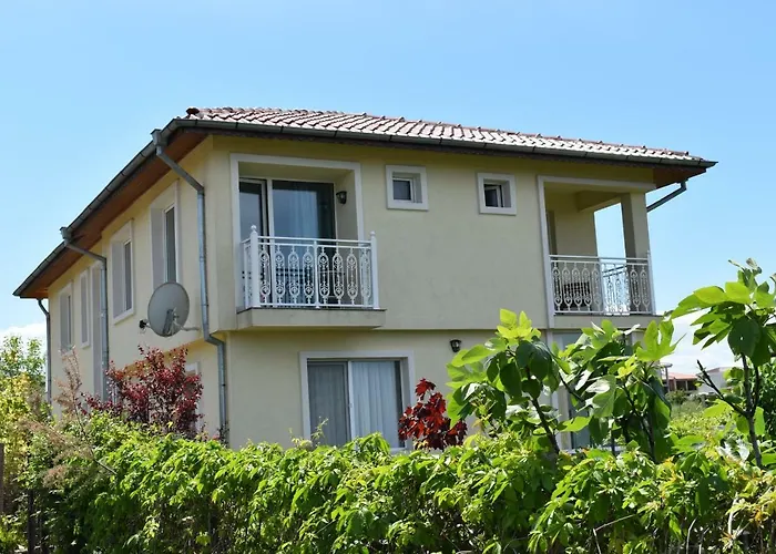 синя луна Maison d'hôtes Lozenets